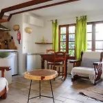 Uma Casa A Beira Sol